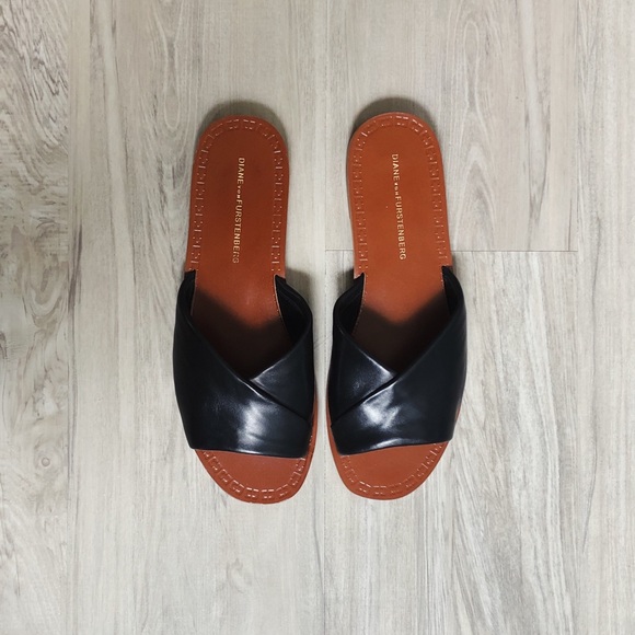 NWB Diane von Furstenberg Caserta Slides - Picture 6 of 9